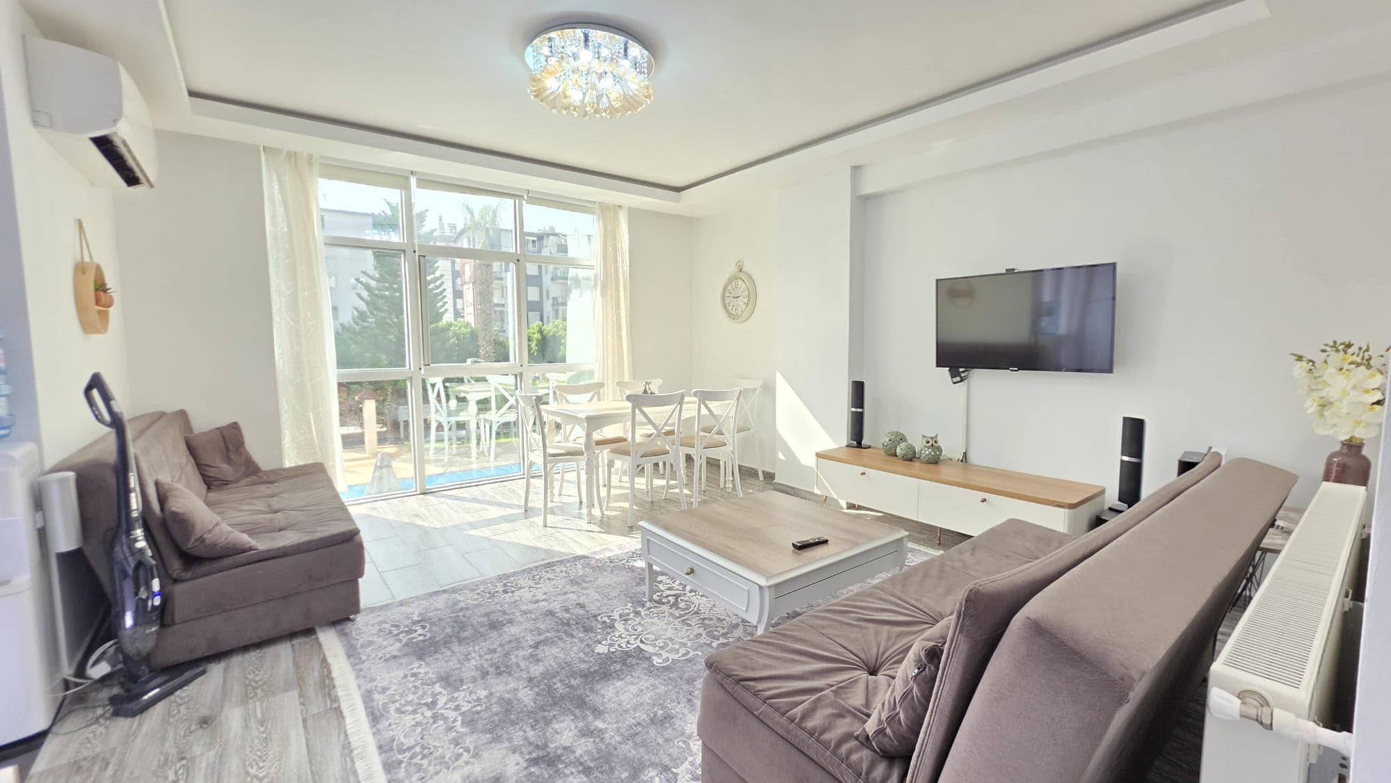 Satılık 2+1 Sarısu mh oturma odası
